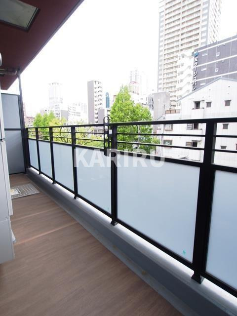 プラウドタワー梅田豊崎のバルコニー