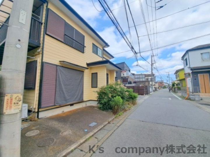 ◎高座郡寒川町小動　中古戸建の前面道路含む現地写真|前面道路の様子です◇