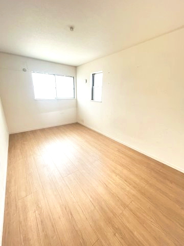 川口市里　中古戸建の洋室