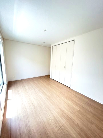 川口市里　中古戸建の洋室