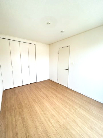 川口市里　中古戸建の洋室