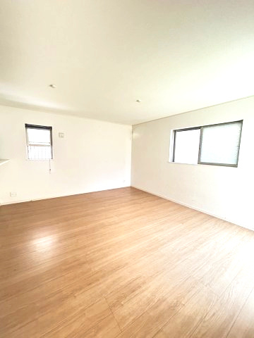 川口市里　中古戸建の居間・リビング