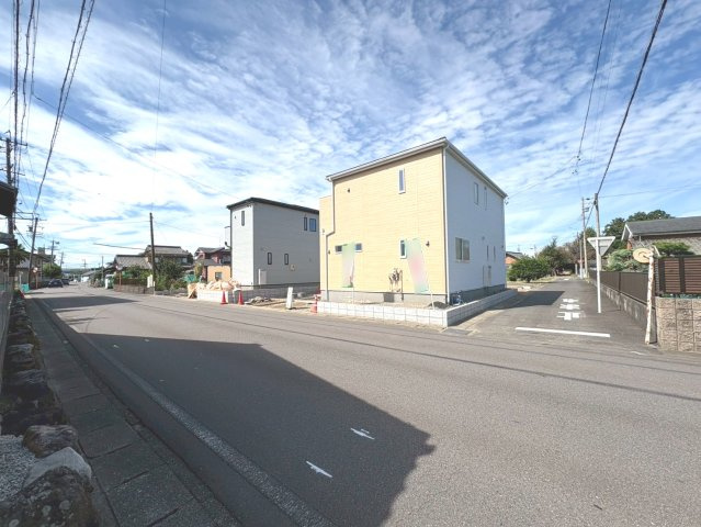 リーブルガーデン　江南市宮後町西屋敷（古知野東小学校前）　全3区画分譲の前面道路含む現地写真|■前面道路　■ヤマダ不動産　株式会社リライフ　
■夢のマイホーム購入をフルサポートします！