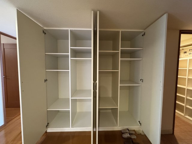 グランドメゾン万博公園南の収納