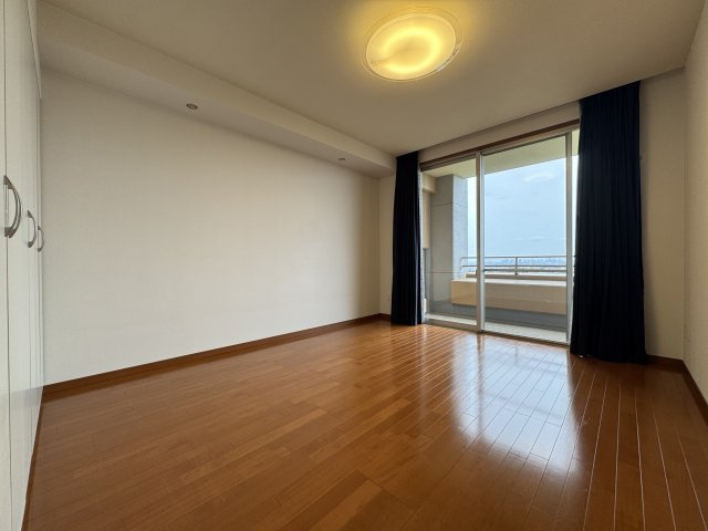 グランドメゾン万博公園南の居間・リビング