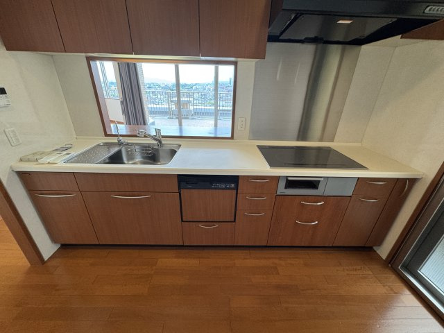グランドメゾン万博公園南のキッチン