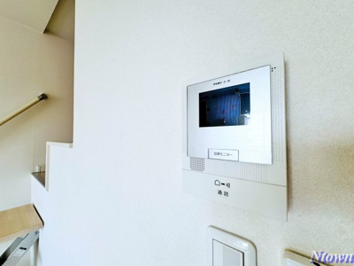 【セキュリティ】 | ドヌールⅤ草薙 | モニター付きインターフォンです。