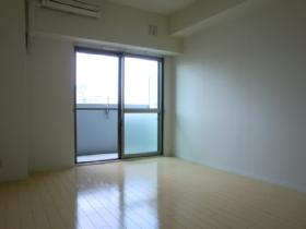 クレール十三の洋室