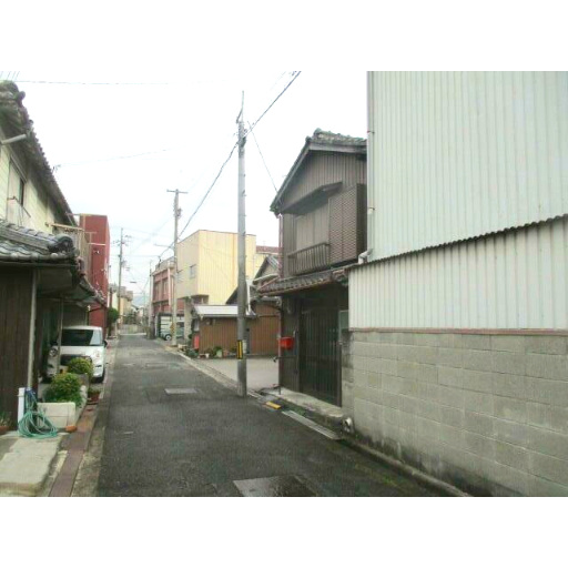 海南市　名高の前面道路含む現地写真