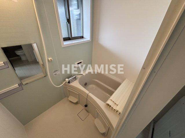 プチメゾン小路口の浴室