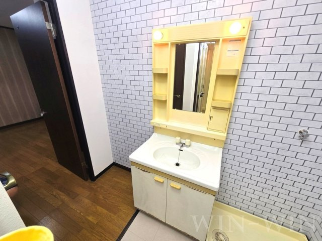 コーポラス青山の独立洗面台