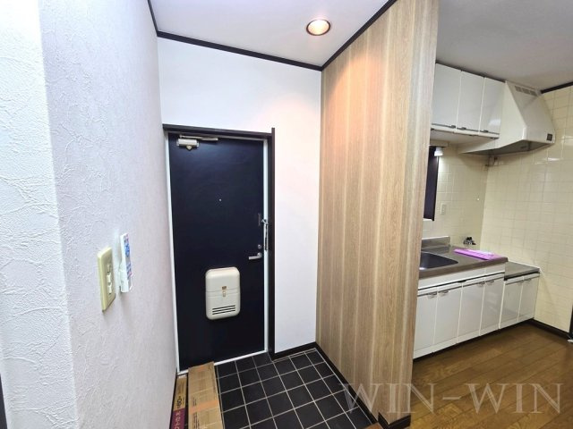 コーポラス青山の玄関