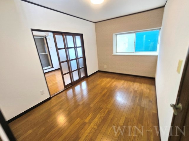 コーポラス青山の居間・リビング