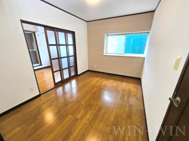 コーポラス青山の居間・リビング