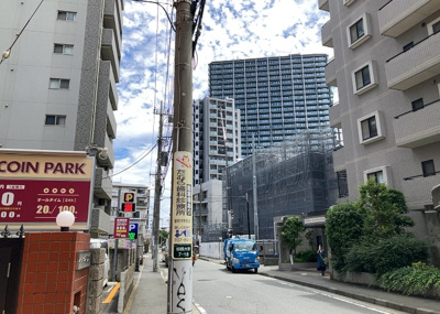 【展望】 | スターハイツ相模大野駅前 | 眺望を気にして物件を探す場合、前面に建物が建っていないか現地で確認しましょう！前面に建物があると景色はもちろん、日当たりや風通しにも影響が出てきます。住んだ時のことを想像しながら現地見学をしましょう。