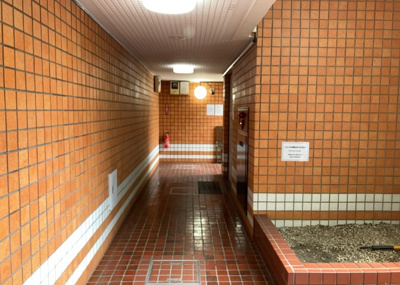【内装】 | スターハイツ相模大野駅前 | 共有部分は、住民なら誰もが使える設備のこと。例えば駐車場やエレベーター、インターネット設備、セキュリティ設備などがあります。他にも、マンションの廊下・外部階段やエントランス・ゴミ置き場などがあります。