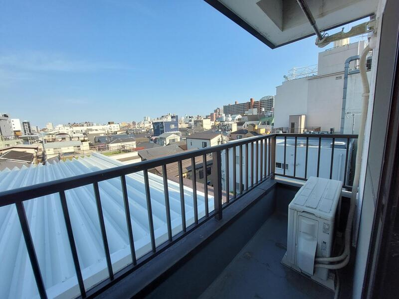 亀戸510ビルのバルコニー