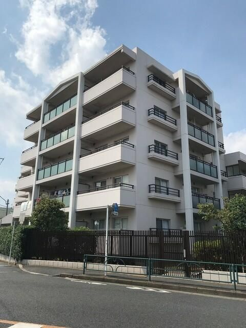 コーポレート花小金井の外観