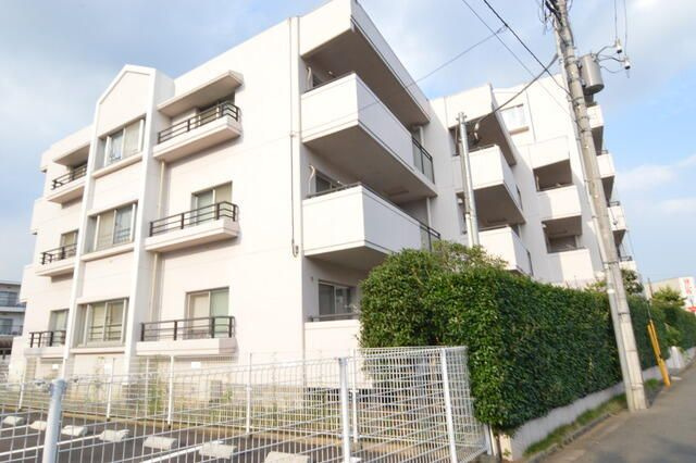 コーポレート花小金井の外観