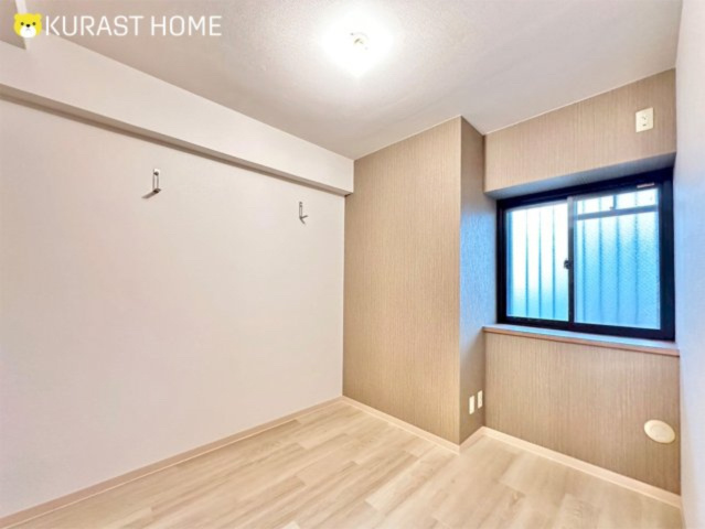 クオレ桂川　2階の洋室|4帖洋室