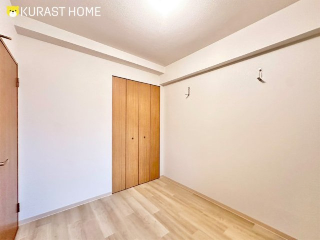 クオレ桂川　2階の洋室|4帖洋室