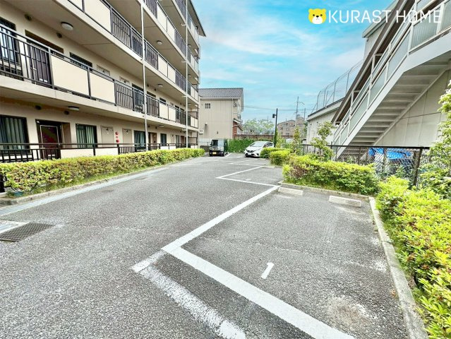 クオレ桂川　2階の駐車場