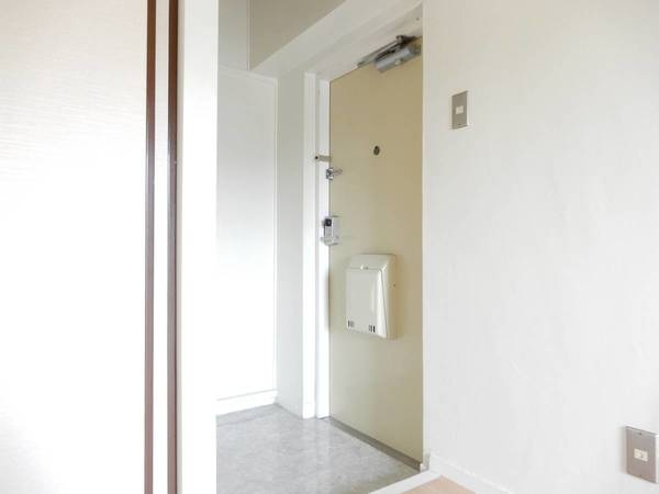 ビレッジハウス願万地2号棟の玄関|ビレッジハウスの同一物件・同一タイプの間取りの写真です