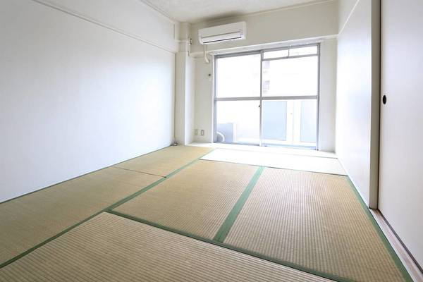 ビレッジハウス願万地2号棟の居間・リビング|ビレッジハウスの同一物件・同一タイプの間取りの写真です