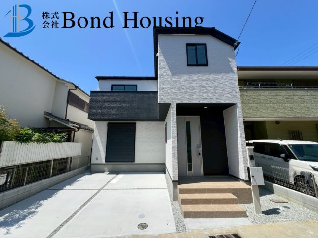 小中学校徒歩10分以内　霞ヶ丘3期1棟　新築戸建の外観