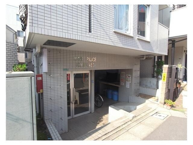 【エントランス】