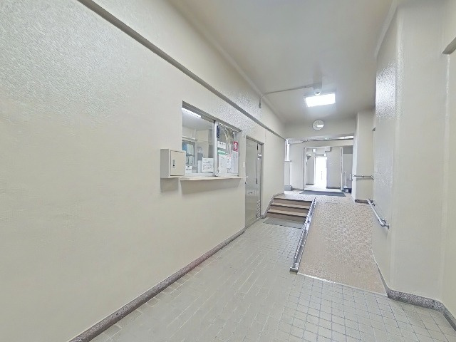 マンション塚口のエントランス|エントランスです