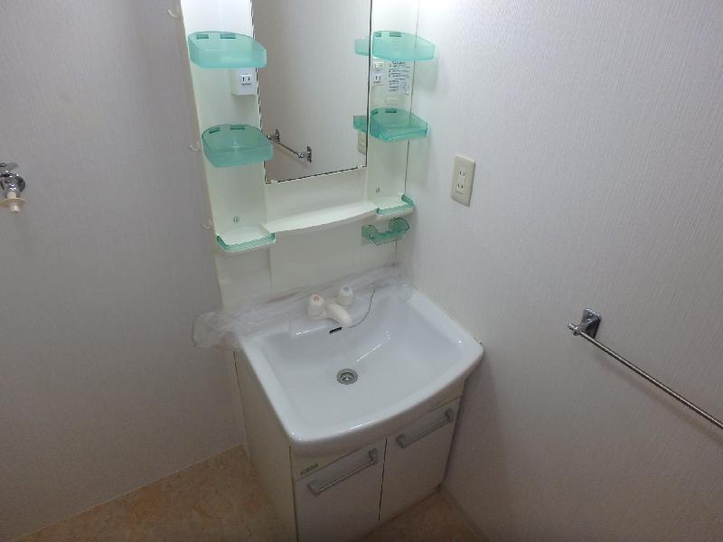 マンション塚口の独立洗面台|洗面台