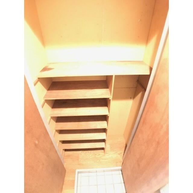 大容量のシューズボックス