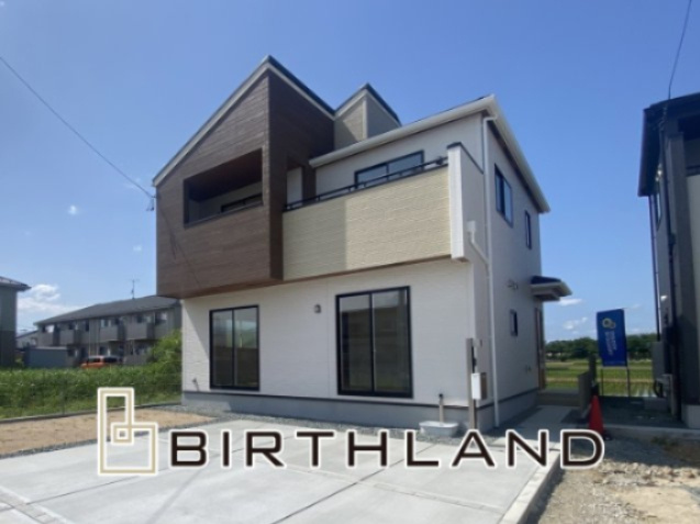 新築戸建・建売　福島市八木田水神　全4棟の外観|＜3号棟＞玄関吹抜けで家中明るい空間です♪