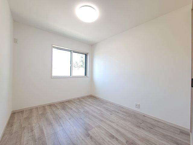 秋月1区画(93-37・93-38)・新築戸建の洋室