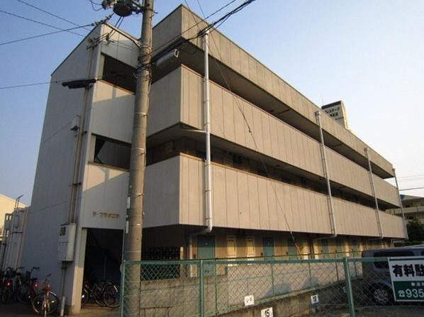 ラ・フラタニテの外観