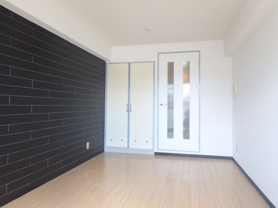 ハーベストコート二条の洋室