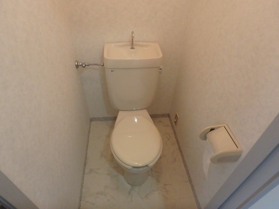 ハーベストコート二条のトイレ