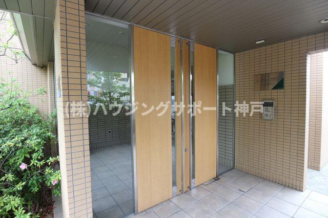 コンフォート西神戸のエントランス