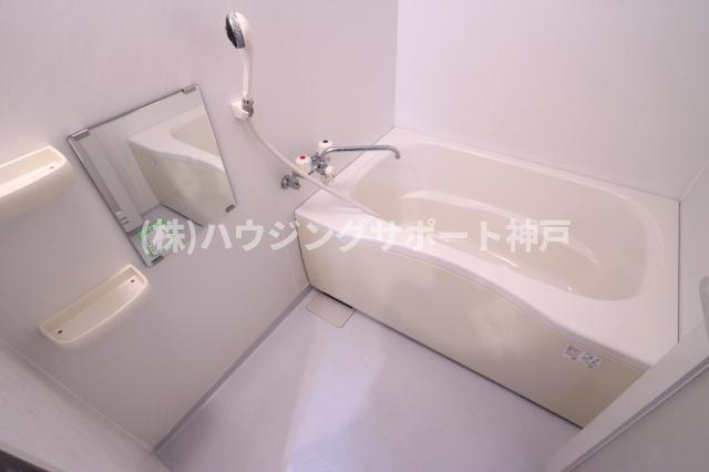 コンフォート西神戸の浴室