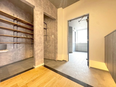 【玄関】 | ルミエール江坂