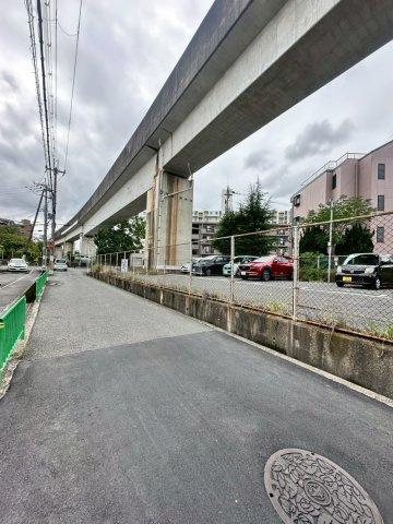 ピュアメゾン美沢の駐車場