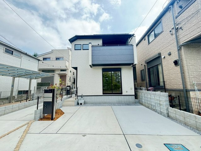 見沼区東大宮2丁目　新築戸建　ブルーミングガーデン01の外観