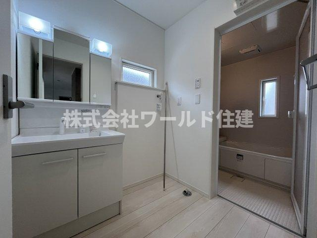 あきる野市小川の独立洗面台