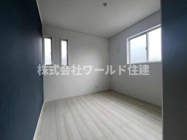 あきる野市小川の洋室