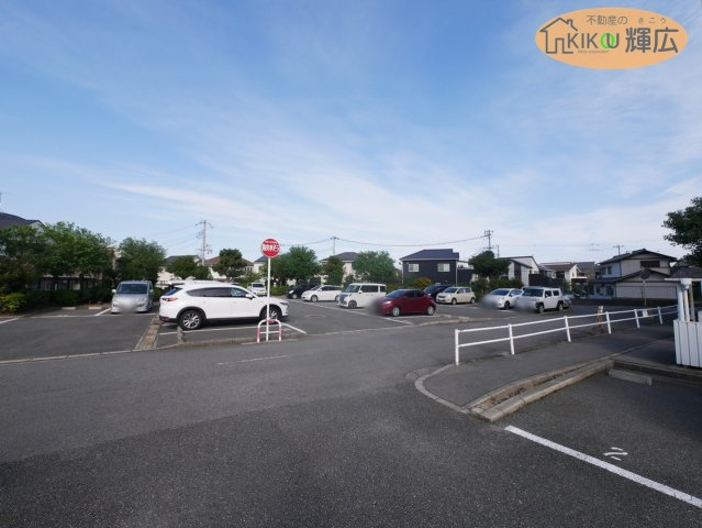 ネオハイツ姫路アメティ228　11階の駐車場