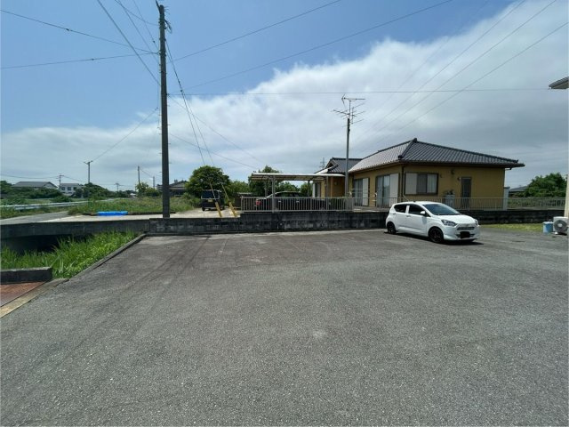 【駐車場】 | グレース手鎌 | 駐車場2台無料です！