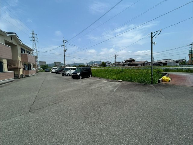 【駐車場】 | グレース手鎌 | 駐車場2台無料です！