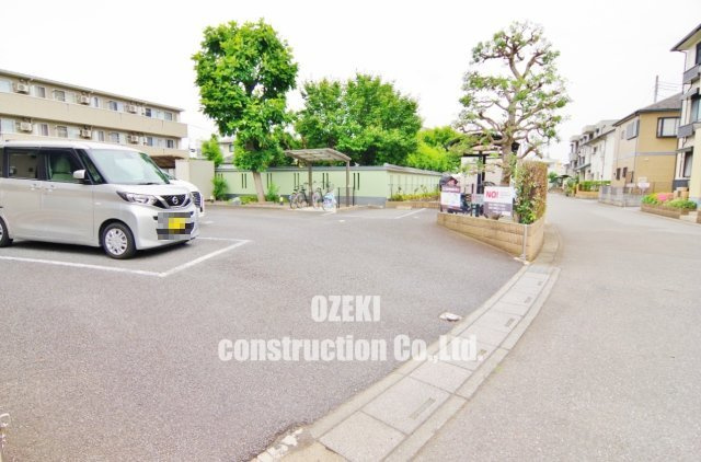 四季の森の駐車場