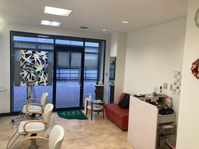 【内装】 | 新小岩駅徒歩2分  1階 10坪 美容室居抜き